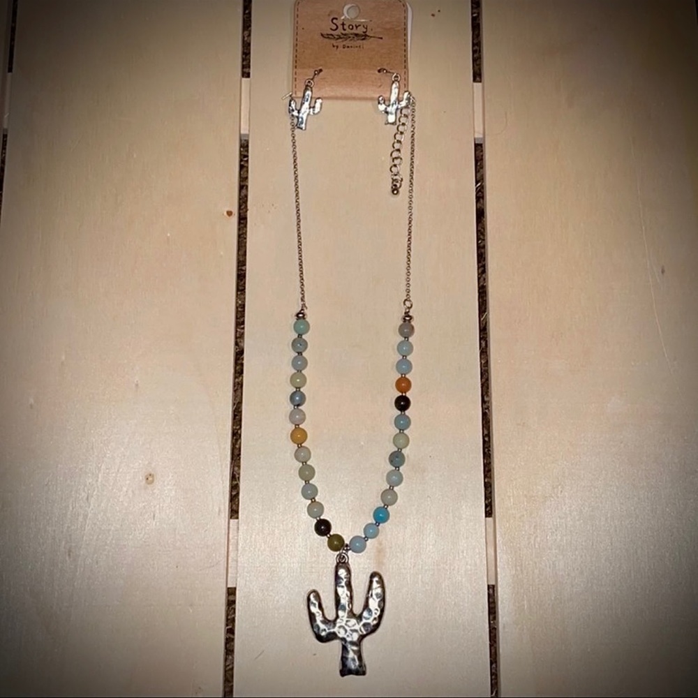 🌵Cactus Necklace & Earrings Set🌵